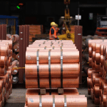 SKN | הנחושת מגיעה לשיא חדש כאשר השווקים נערכים ללחצי היצע הנגרמים ממכסים