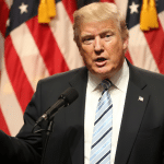 SKN | האם הימור ההיתוך של טראמפ מדיה בהיקף 6 מיליארד דולר יכול להפוך פלטפורמה מפסידה למהלך כוח אנרגטי?