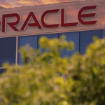 SKN | האם אזכור שיא של AI מאותת על נקודת מפנה לרווחי החברות כאשר אורקל מתכוננת לדוחות?