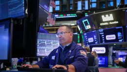 SKN | האם שווקי ארה״ב לקראת פריצה בדצמבר כשהמניות מתקרבות מחדש לשיאים היסטוריים?