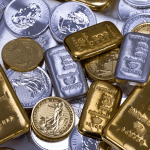 SKN | ״מלחמת מתכות״ מתהווה כאשר הזהב והכסף מתאוששים לאחר מכירת חיסול חדה