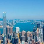 SKN | שווקי אסיה נסחרים במגמה מעורבת במסחר הבוקר של יום שני, כאשר המשקיעים מאזנים בין תיאבון לסיכון ולחצי מטבע