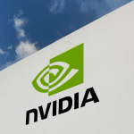 SKN | מנוע ה-AI של אנבידיה מניע את תנופת הרווחים כשהשווקים מתמחרים מחדש את הנהגת תחום השבבים