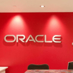 SKN | האם המומנטום של ה-AI של אורקל נחלש? וול סטריט מתכוננת למבחן רווחים קריטי