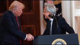 SKN | האם המהלך ההפוך של טראמפ לגבי שבבי Nvidia ישנה את מאזן הכוחות הגלובלי במרוץ ה-AI?