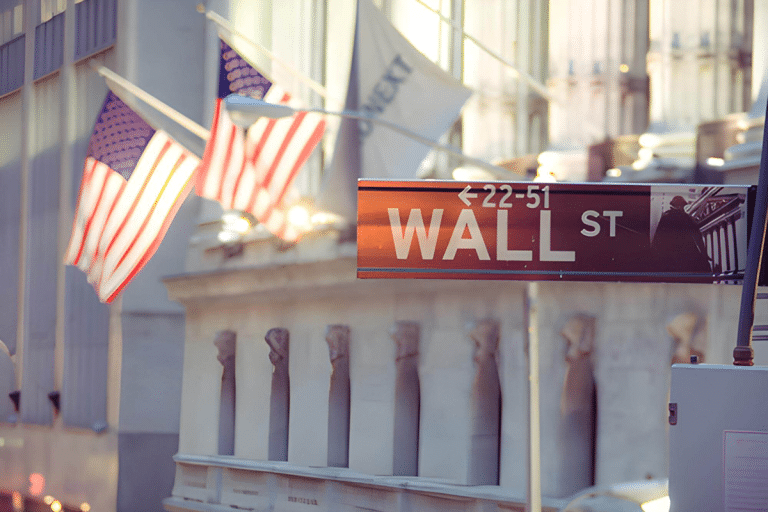 SKN | סקירת שווקים גלובליים: ביצועי השווקים ב-13 באפריל 2026 ותחזית ל-14 באפריל 2026 על רקע תנאי נזילות מושפעים מחגים אזוריים