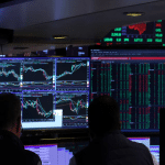 SKN | קרנות סל עולות בעוד החוזים העתידיים על מניות נסחרים במגמה מעורבת לקראת חידוש המסחר לאחר החג