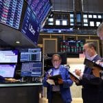 SKN | האם התקדמות ה־S&P 500 לעבר רמת 7,000 מאותתת על שלב שורי בר־קיימא או על עלייה בשאננות?