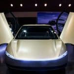 SKN | האם חלום הרובוטקסי של טסלה הולך ואוזל בזמן כאשר מכירות הרכב החשמלי נתקעות והציפיות מרקיעות שחקים?