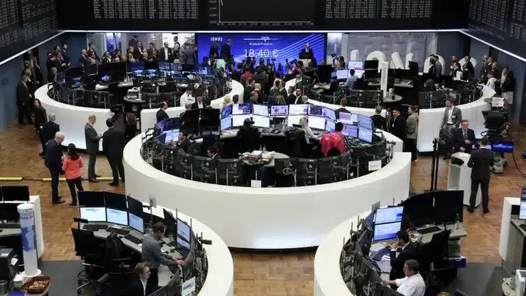 SKN | מדד Euro Stoxx 50 בוחן שיאים היסטוריים: האם הראלי האירופי בר־קיימא?