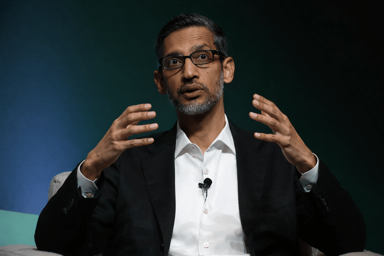 SKN | גוגל מסכמת את השנה החזקה ביותר בוול סטריט מאז 2009, כאשר תנופת ה-AI משכתבת את סיפור הצמיחה