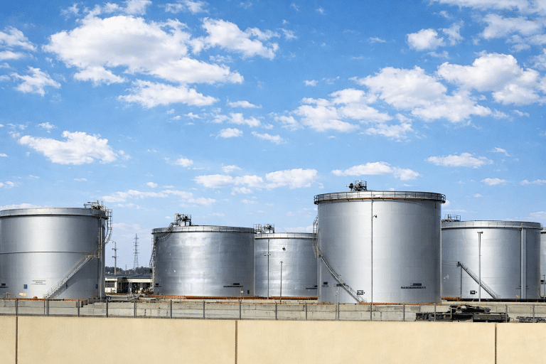 SKN | מדוע מחירי הנפט צנחו בכמעט 5% לאחר שטראמפ הפחית את סיכון איראן?