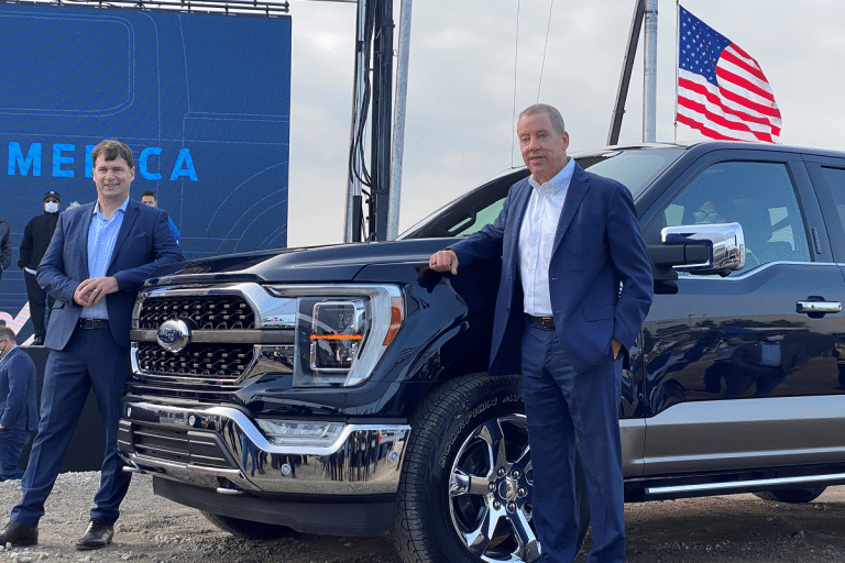 SKN | מניית Ford מזנקת כאשר תנופת הרווחים וביקוש לרכב מחזירים את מיקוד המשקיעים