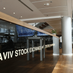 SKN | סגירת שוק ישראל: עליות צרות מסתירות חולשה רחבה יותר כאשר מניות הביניים נחלשות והאג״ח מושכות זרימות