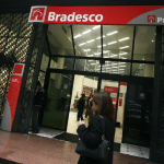 SKN | שווקי ארה״ב עולים כאשר חוזקה של הטכנולוגיה וחולשת הדולר מקזזות לחץ על מניות הדגל