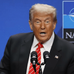 SKN | איום המכסים של טראמפ בשיעור 100% על קנדה מסמן שלב חדש בעימות הסחר הגלובלי