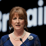 SKN | הפתעה בנתוני ההלוואות בבריטניה: האם מצבה הפיסקלי של בריטניה משתפר בשקט?