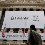 SKN | האם שדרוגים והורדות דירוג של אנליסטים מאותתים על שינוי הנהגה חדש במניות ארה״ב?