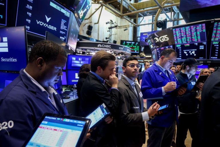 SKN | שיאנית התשואות בבורסה: מניית נקסט ויז’ן פותחת את 2026 בזינוק אדיר