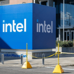 SKN | מנוע הצמיחה השקט של אינטל בשיעור 50%: מדוע קו פעילות אחד מעצב מחדש את עתיד החברה