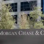 SKN | האם JPMorgan מהמרת ששוקי ההון הפרטיים יאפילו על חזרת ה־IPO?