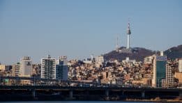 SKN | שווקי אסיה עולים במסחר הבוקר כאשר תיאבון הסיכון משתפר ברחבי האזור