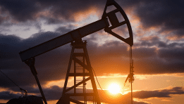 SKN | מחירי הנפט צונחים ככל שהסיכויים להפסקת אש במזרח התיכון מצמצמים חששות להפרעות באספקה