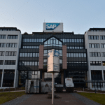 SKN | צמיחת חוזי הענן מאכזבת ב‑SAP: המנייה חווה את הירידה היומית הגדולה ביותר מאז 2020