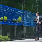 SKN | מדד ניקיי 225 בוחן שיאים היסטוריים: “סאנא־אקונומיקס” ומומנטום ה-AI מניעים את מניות יפן