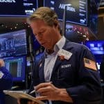 SKN | החוזים העתידיים בארה״ב נחלשים כאשר האינפלציה בהודו נותרת מתונה האם פערי המדיניות הגלובליים מתרחבים?