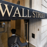 SKN | מדד ה־VIX צונח ב־20% בתוך שבוע: האם השוק נכנס לתקופה של רגיעה מתמשכת?