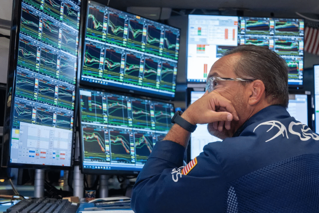 SKN | סקירת שווקים גלובלית שבועית: סיום תנודתי ל־2025 ופתיחה זהירה ל־2026 ━ שבוע המסחר: 28 בדצמבר 2025 – 2 בינואר 2026