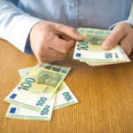 SKN | ריביות שווקי הכסף נותרות קרובות לשיאי המחזור: היכן חוסכים יכולים להרוויח עד 4.1% APY כיום