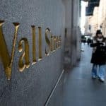 SKN | קריאות האנליסטים האחרונות בוול סטריט מאותתות על נקודת מפנה בשוק — האם הערכות השווי מתחילות סוף סוף לעמוד למבחן?