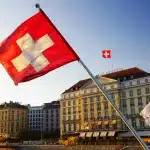 SKN | מדד השוק השווייצרי מסיים שבוע יציב: חוזקה הגנתית מקזזת תנודתיות גלובלית