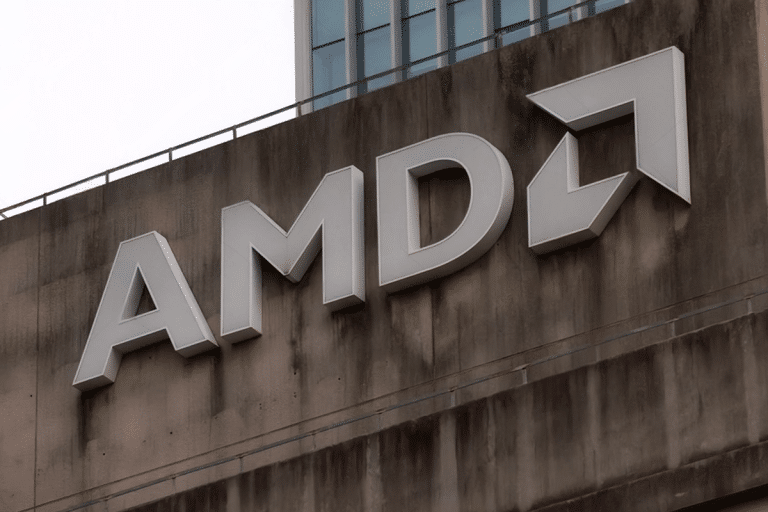 SKN | מניית AMD מזנקת על רקע מומנטום ה-AI — האם זהו תחילתו של שלב תחרותי חדש?