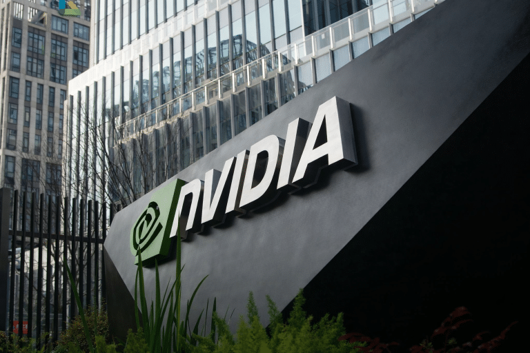 SKN | מניית NVIDIA שומרת על רמה מעל 183 דולר כאשר מומנטום הבינה המלאכותית מתחדש – האם NVDA תוכל להאריך את פריצת פברואר?