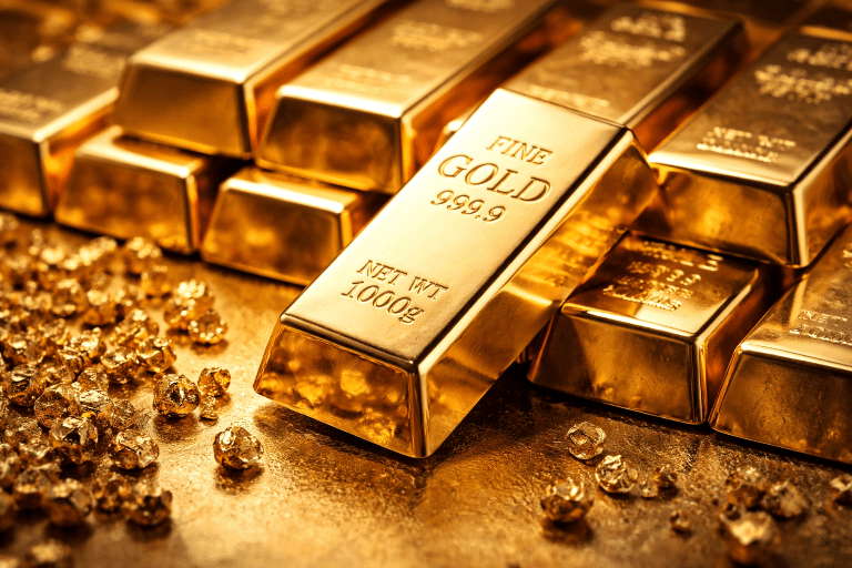 SKN | הזהב יורד מתחת ל-4,900 דולר במסחר דליל בשל חגים: האם הראלי במתכות היקרות מאבד מומנטום?