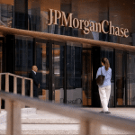 SKN | האם המשקיעים יאמצו חוב תוכנה בהיקף 5 מיליארד דולר כאשר שיבושי ה-AI מעיבים על הסקטור?