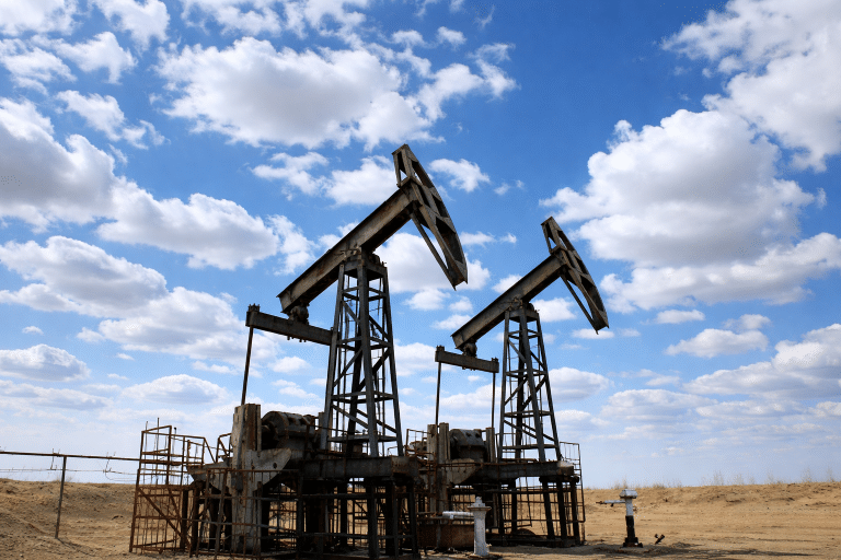 SKN | האם פרמיית הסיכון הגיאופוליטית של הנפט מתחילה להתפוגג לאחר אישור השיחות בין ארה״ב לאיראן?