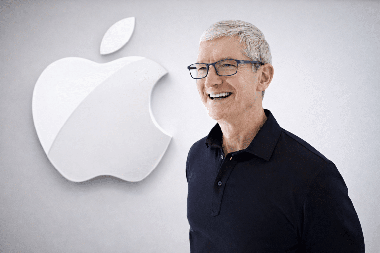 SKN | מה חושף המסר של טים קוק על הגירה, בינה מלאכותית וירושה ניהולית לגבי האסטרטגיה ארוכת הטווח של אפל