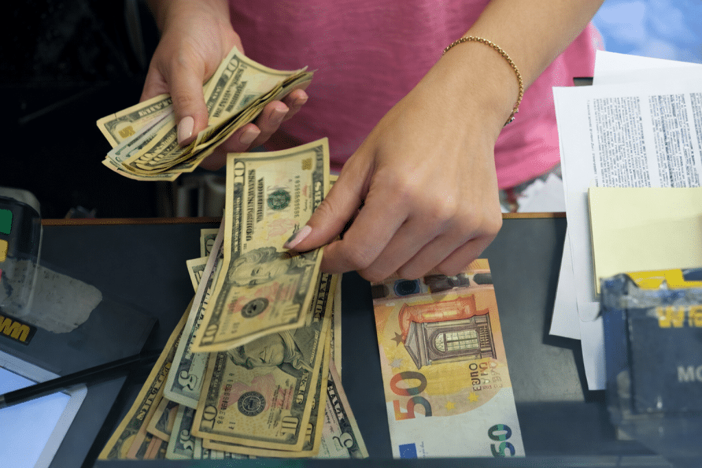 SKN | שכר מינימום ב-2026: אילו מדינות באירופה באמת משלמות הכי הרבה?