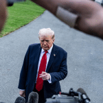 SKN | טראמפ שוקל פרישה מהסכם הסחר שהוא עצמו יזם