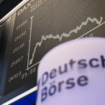 SKN | שווקי אירופה ננעלו במגמה מעורבת כאשר מדדי הליבה מתקדמים בעוד חולשת המטבע נמשכת