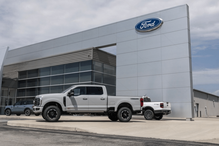 SKN | Ford בוחנת שותפות עם סין באירופה: פנייה אסטרטגית או סיכון מחושב?