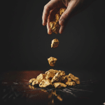 SKN | מפולת הזהב מראה סימני רגיעה לאחר זעזוע מהפד ומימושי רווחים