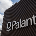 SKN | פלנטיר מתאוששת, בסט ביי נופלת: מה ששיחות האנליסטים האחרונות של וול סטריט מגלות על סנטימנט השוק