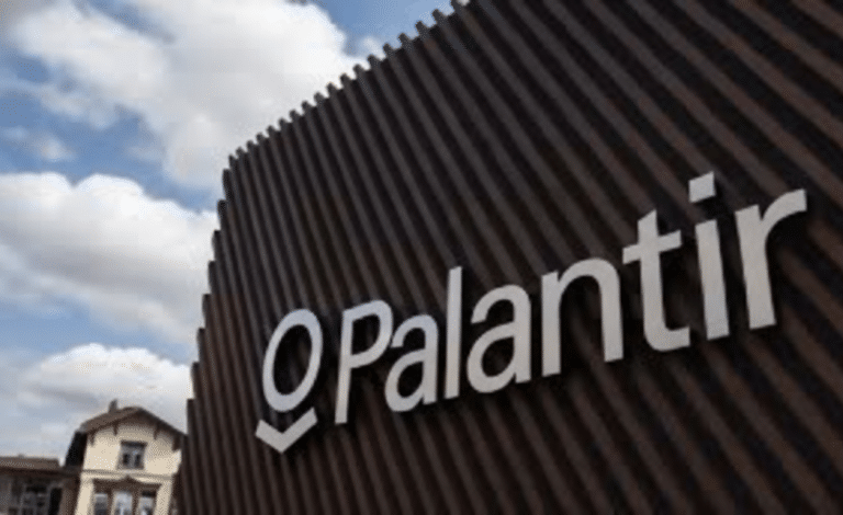 SKN | פלנטיר מתאוששת, בסט ביי נופלת: מה ששיחות האנליסטים האחרונות של וול סטריט מגלות על סנטימנט השוק