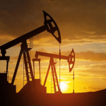 SKN | מחירי הנפט עולים כאשר המתיחות בין איראן לארה״ב מחזירה פרמיית סיכון גיאופוליטית