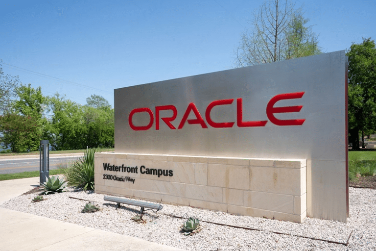 SKN | האם Oracle היא הזדמנות של פעם בעשור — או פשוט עוד עסקת AI בתמחור מלא?